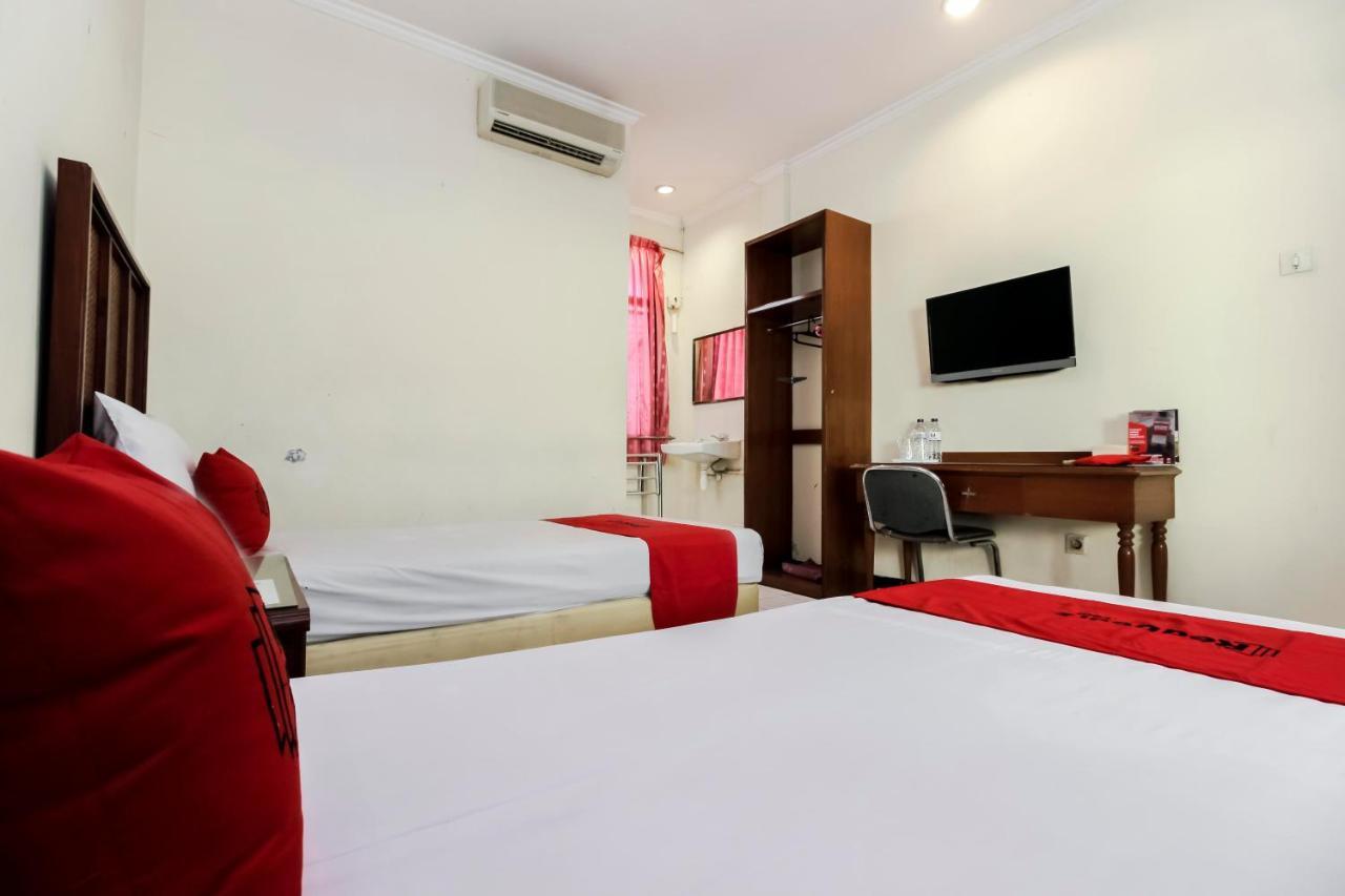 Reddoorz Plus Near Grage City Mall Cirebon Kültér fotó