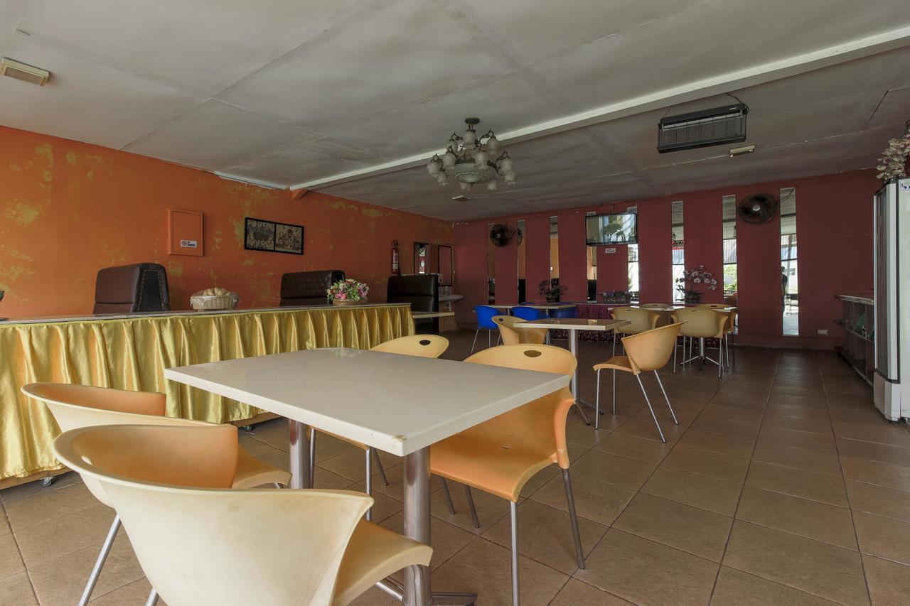 Reddoorz Plus Near Grage City Mall Cirebon Kültér fotó